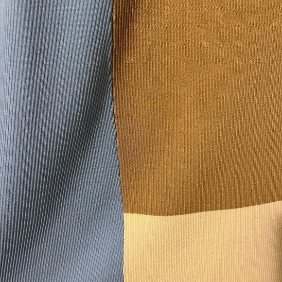 SWEATER and Skirt Set Size XS - Picture 14 of 16